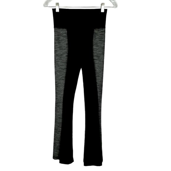 Lululemon Womens Barre Pulse Legging Pants Reversible Slub Black Swan size 4 - Picture 1 of 10